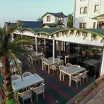 Perla Blanca Apartahotel 4*