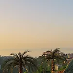 Perla Blanca Apartahotel