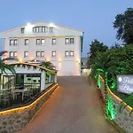 Perla Blanca Apartahotel