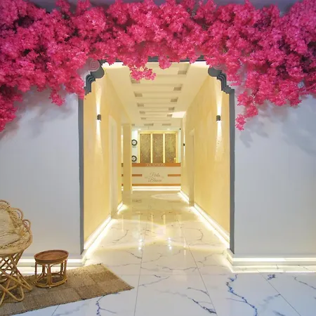 Apartahotel Perla Blanca