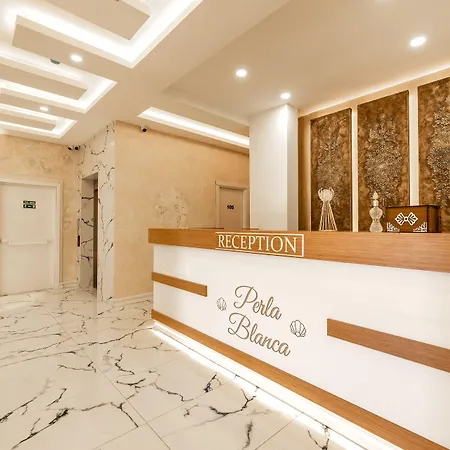 Apartahotel Perla Blanca