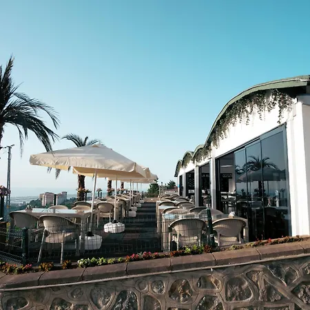 Perla Blanca Apartahotel