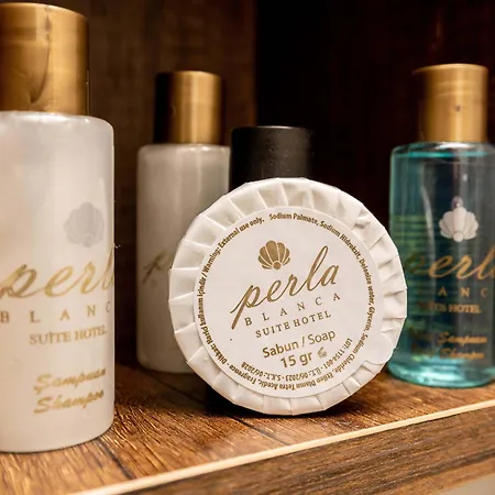 Perla Blanca 아파트호텔 트라존